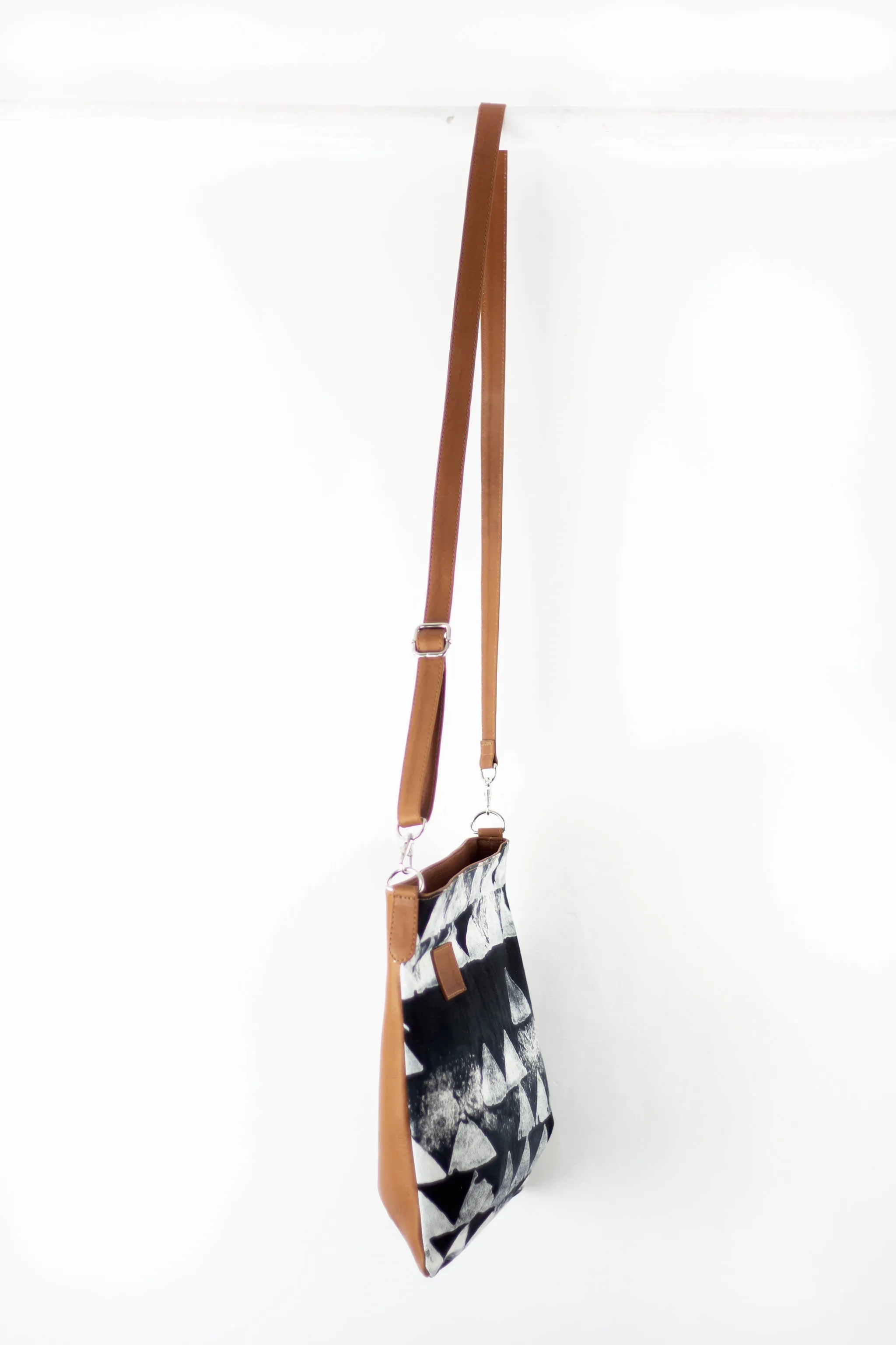 Cross Body Handbag - JBag - Secret Path