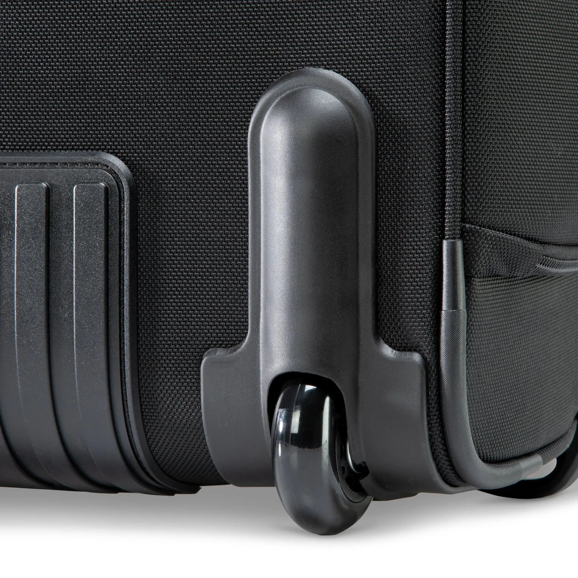 Flight Essentials Softside 16" Wheeled Boarding Bag