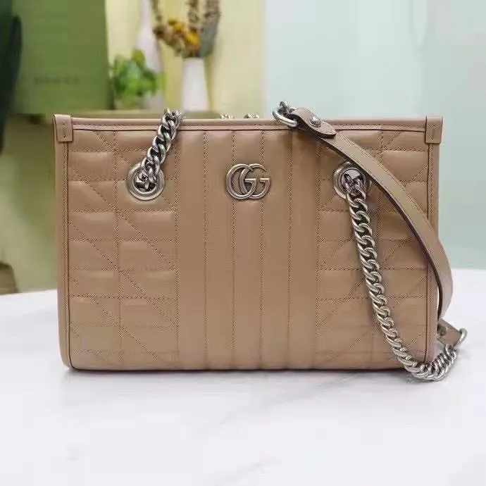 Luxury Totes - GUC - 6417