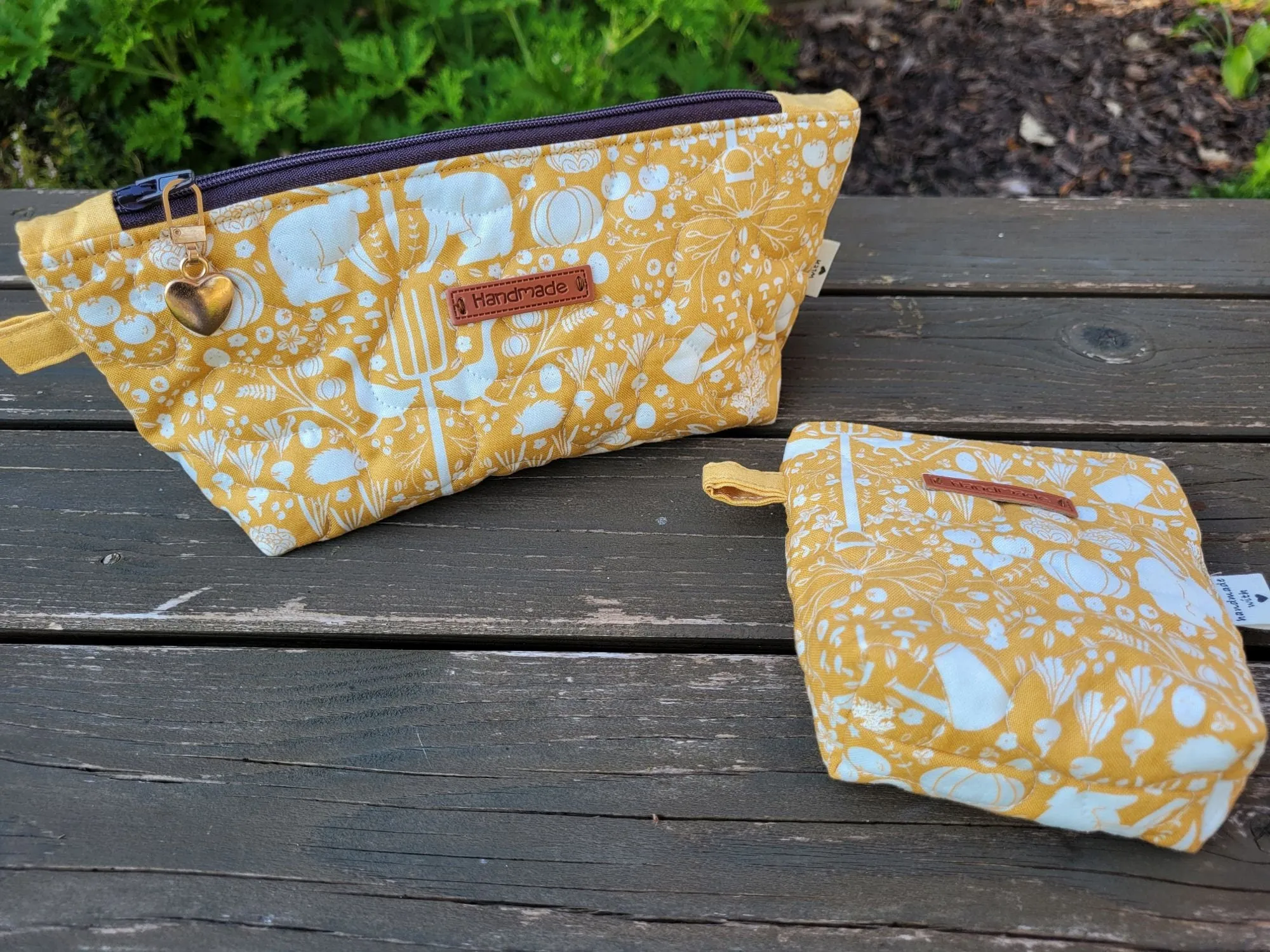 Quilted Zipper Pouch Set