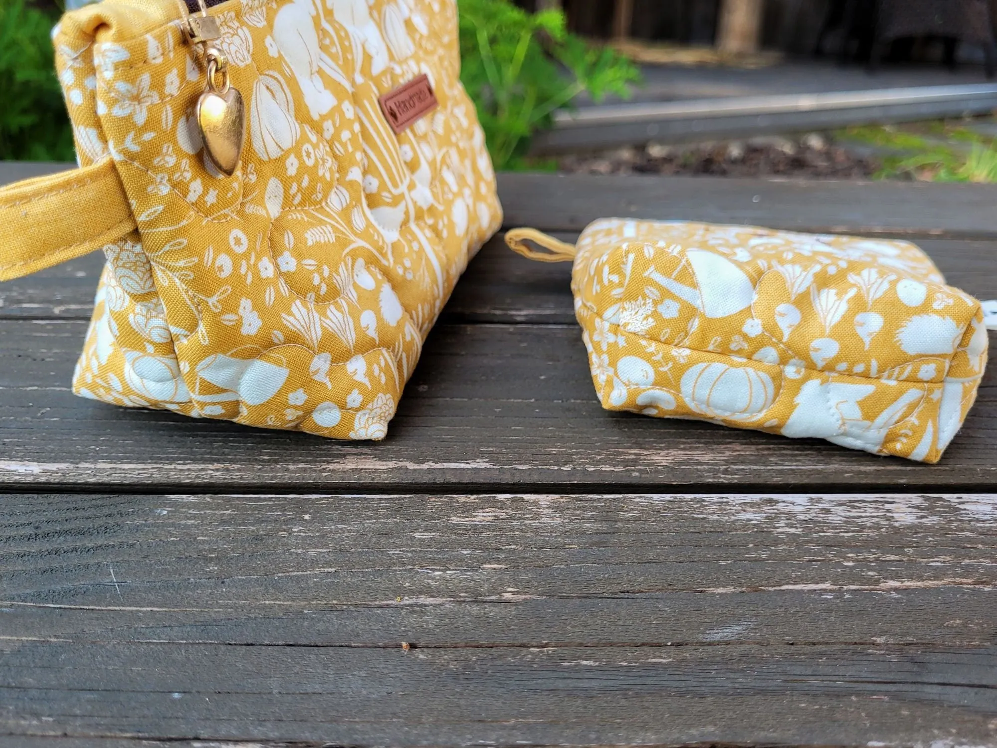 Quilted Zipper Pouch Set