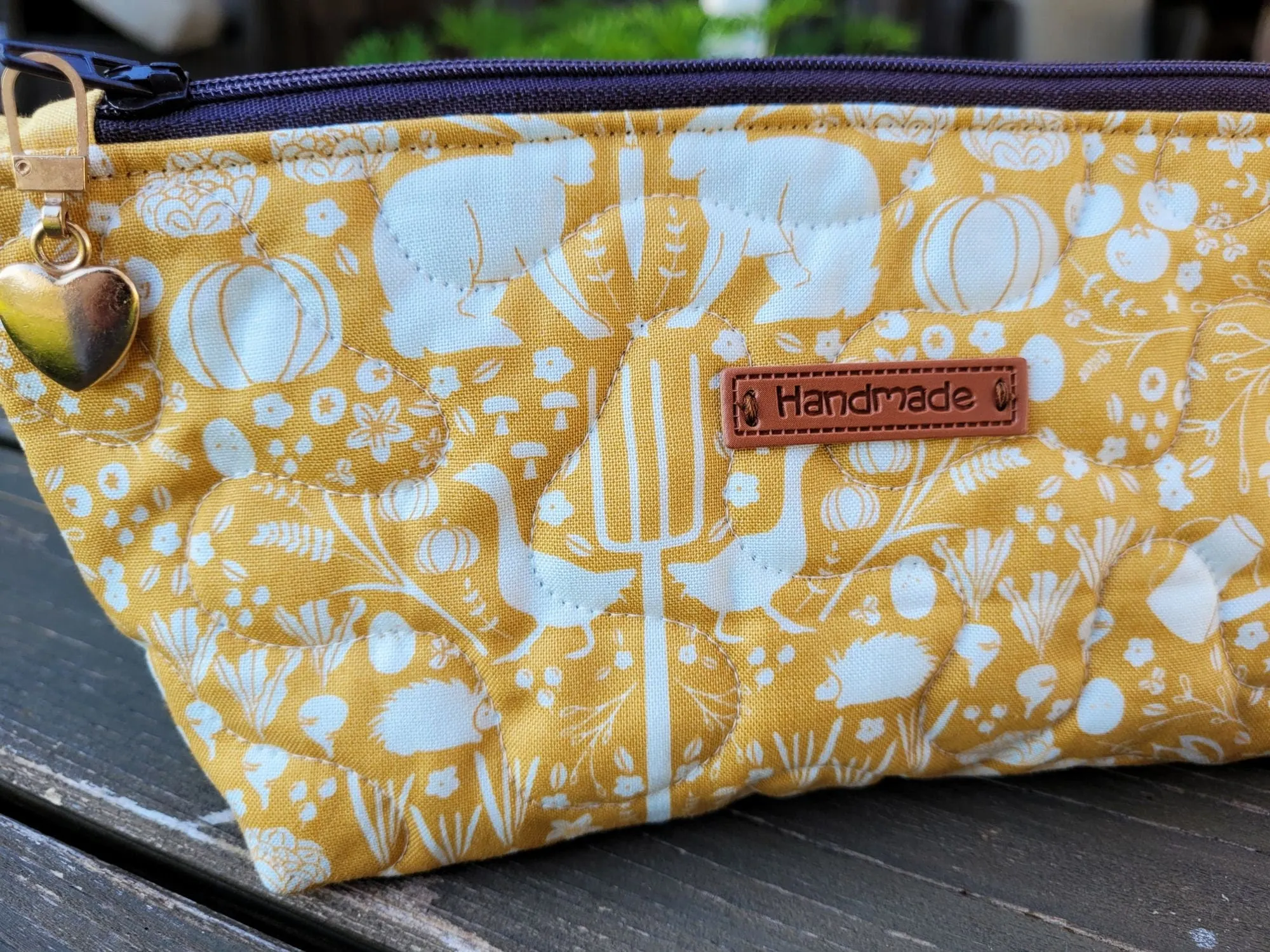 Quilted Zipper Pouch Set